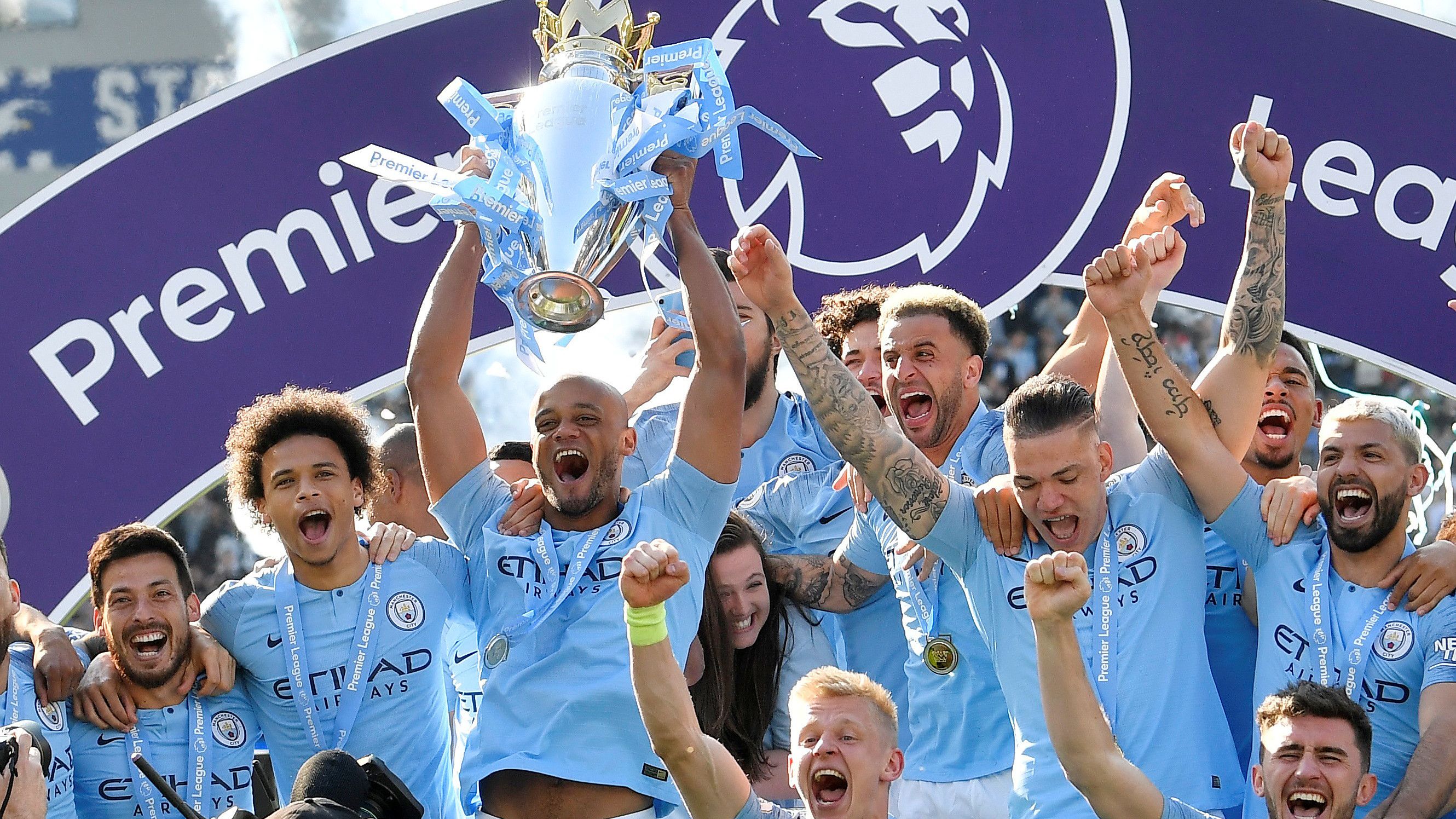 体育官宣：威廉姆斯宣布阿尔本2022赛季加盟